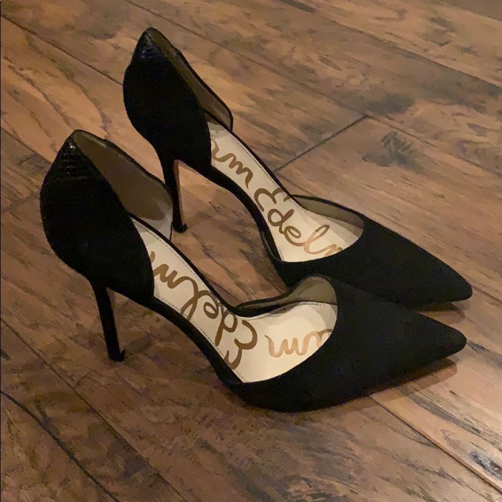 Sam Edelman black pumps